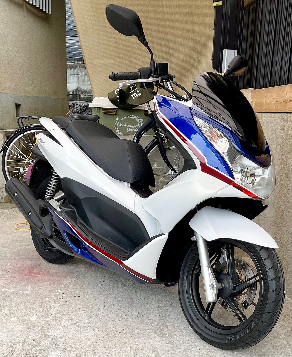 楽天市場】ホンダ HONDA 純正 PCX125 PCXJF28 シート ブラック コブ無し ベトナム仕様 PCX カスタム パーツ シート交換 PCXパーツ  PCX125純正パーツ PCXカスタムパーツ バイク(SASUKE project) | みんなのレビュー・口コミ