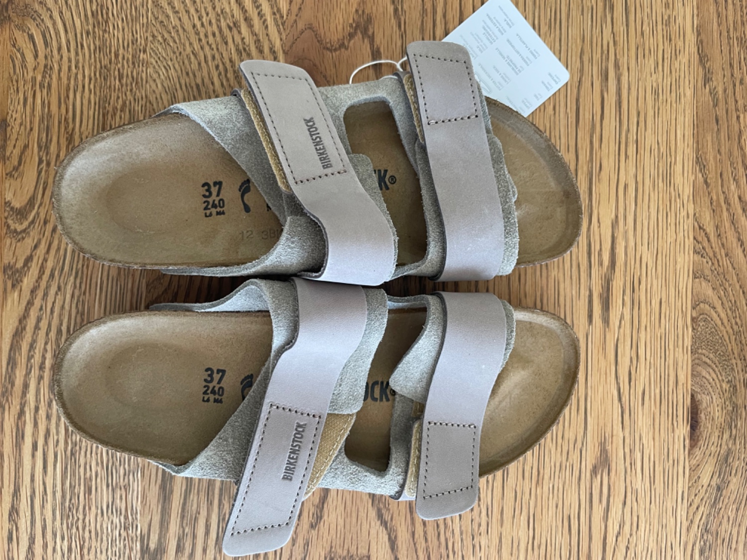 ビルケンシュトック　BIRKENSTOCK UJI サンダル　白　新品同様 ビルケンシュトック BIRKENSTOCK Uji 【レギュラー幅】 UNISEX
