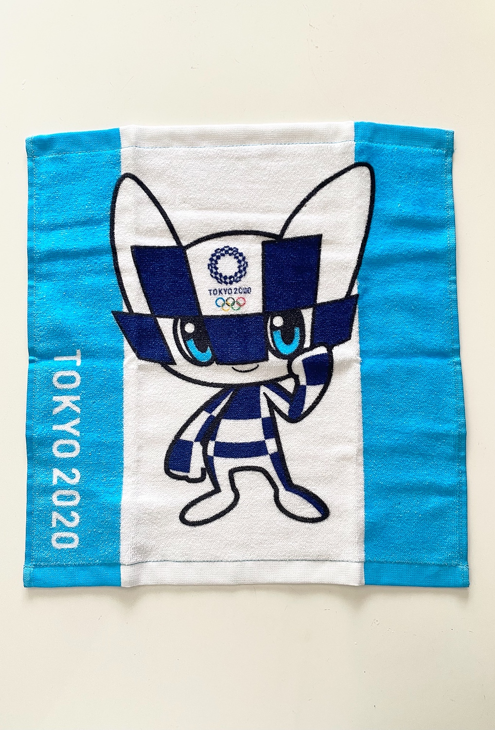期間限定今なら送料無料 新品 TOKYO 2020 東京五輪 オリンピック エコ水筒 冷汗タオル