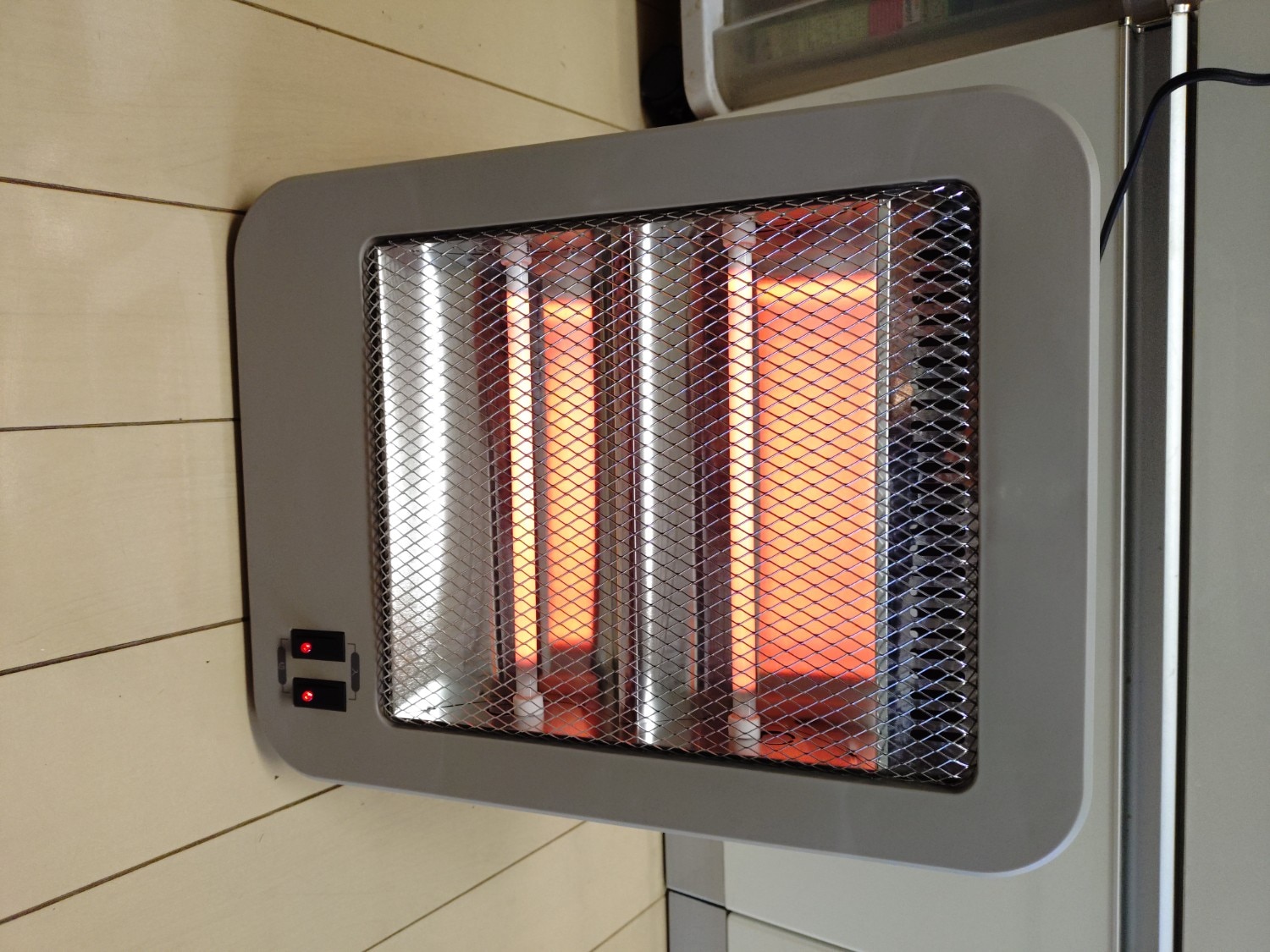 石英管ヒーター 電気ストーブ 口コミ レビュー画像3