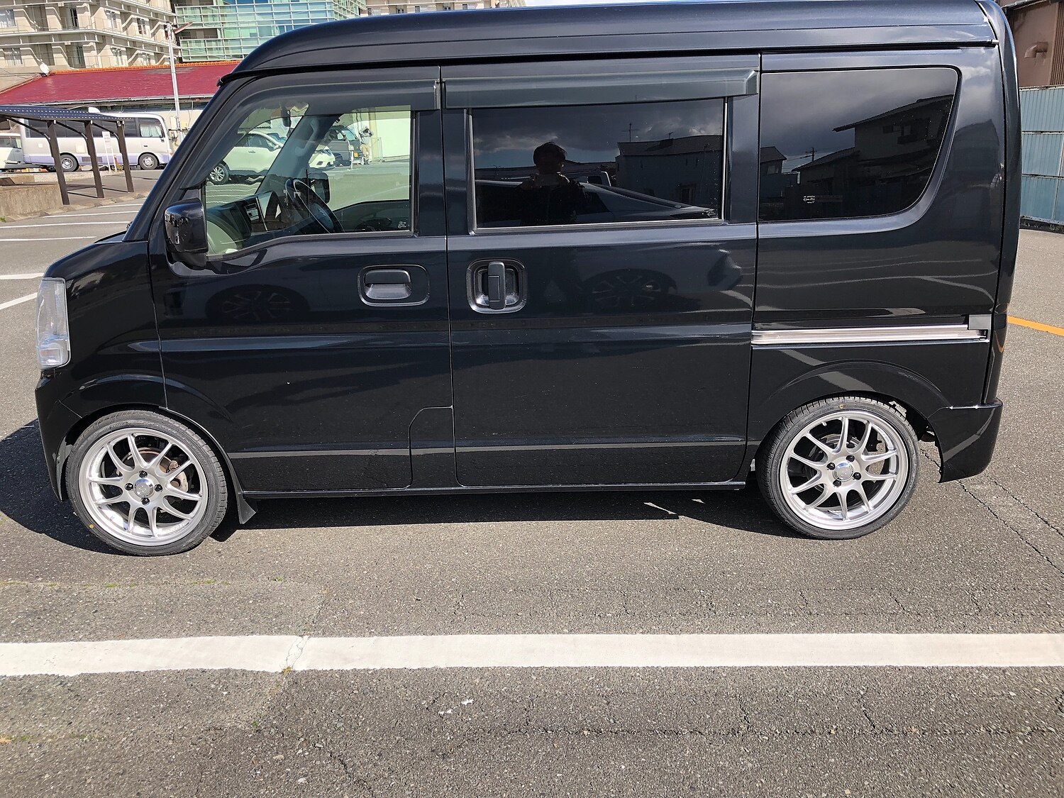 楽天市場 軽自動車用 16インチ ホイール 国産タイヤset 送料無料 Enkei エンケイ Pf 01 16インチ スパークシルバー 国産ホイール 165 45r16 Goodyear 国産タイヤ N Box タント アルト等 軽自動車全般適合 カーショップren S みんなのレビュー 口コミ