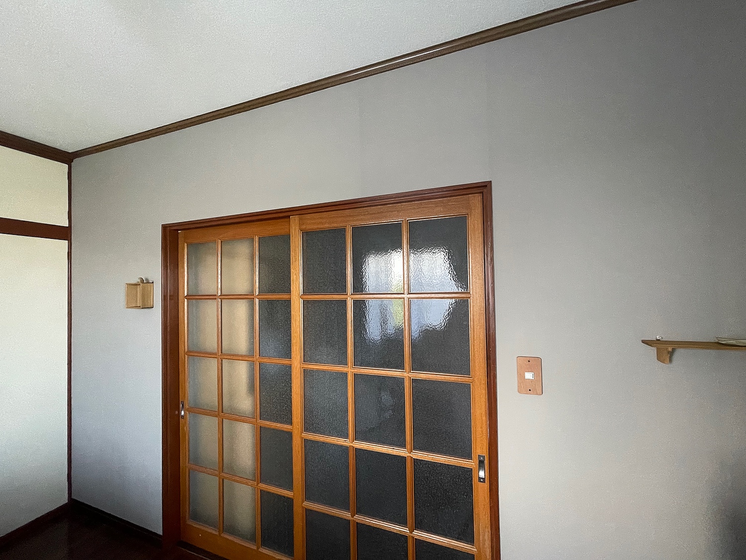 楽天市場 P5倍 クーポン配布中 壁紙シール 5m 壁紙 のり付き クロス レンガ はがせる壁紙 張り替え 白 キッチン 壁紙シートリメイクシート 北欧 3d 賃貸 壁プラスチック Diy インテリアシート 補修 木目 おしゃれ 無地 花柄 グレー タイル 浴室 賃貸 掃除 収納 防水