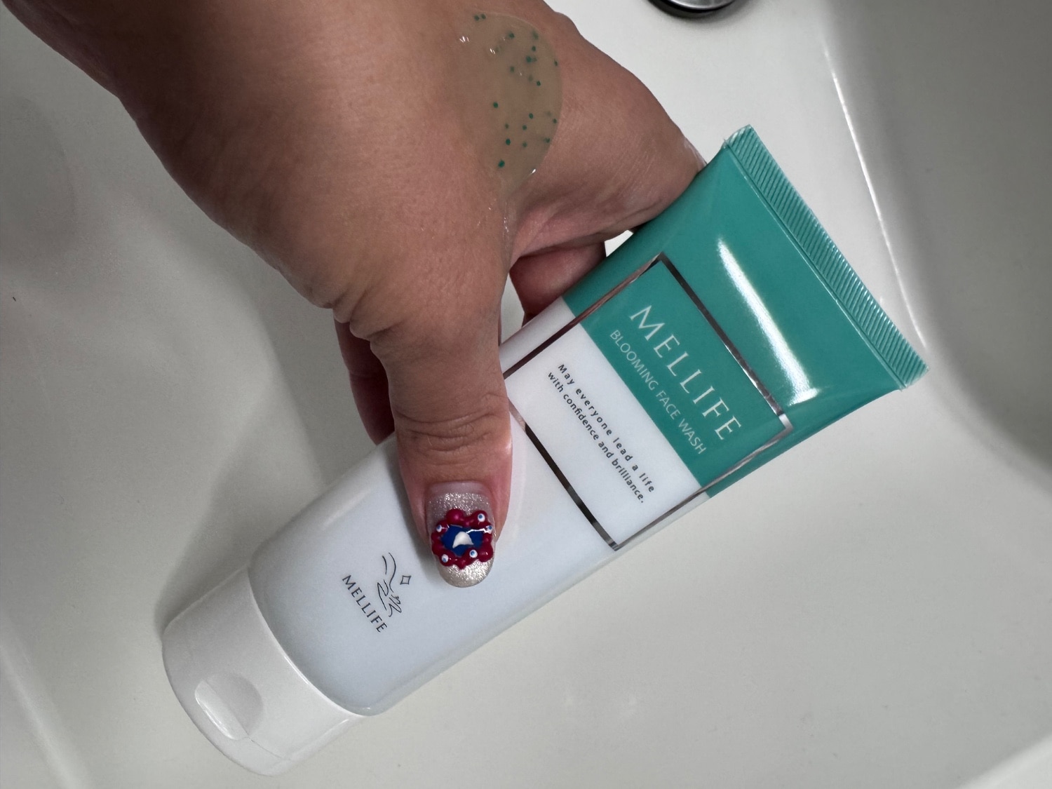 楽天市場】MELLIFE公式 メリフ ブルーミングフェイスウォッシュ 90g