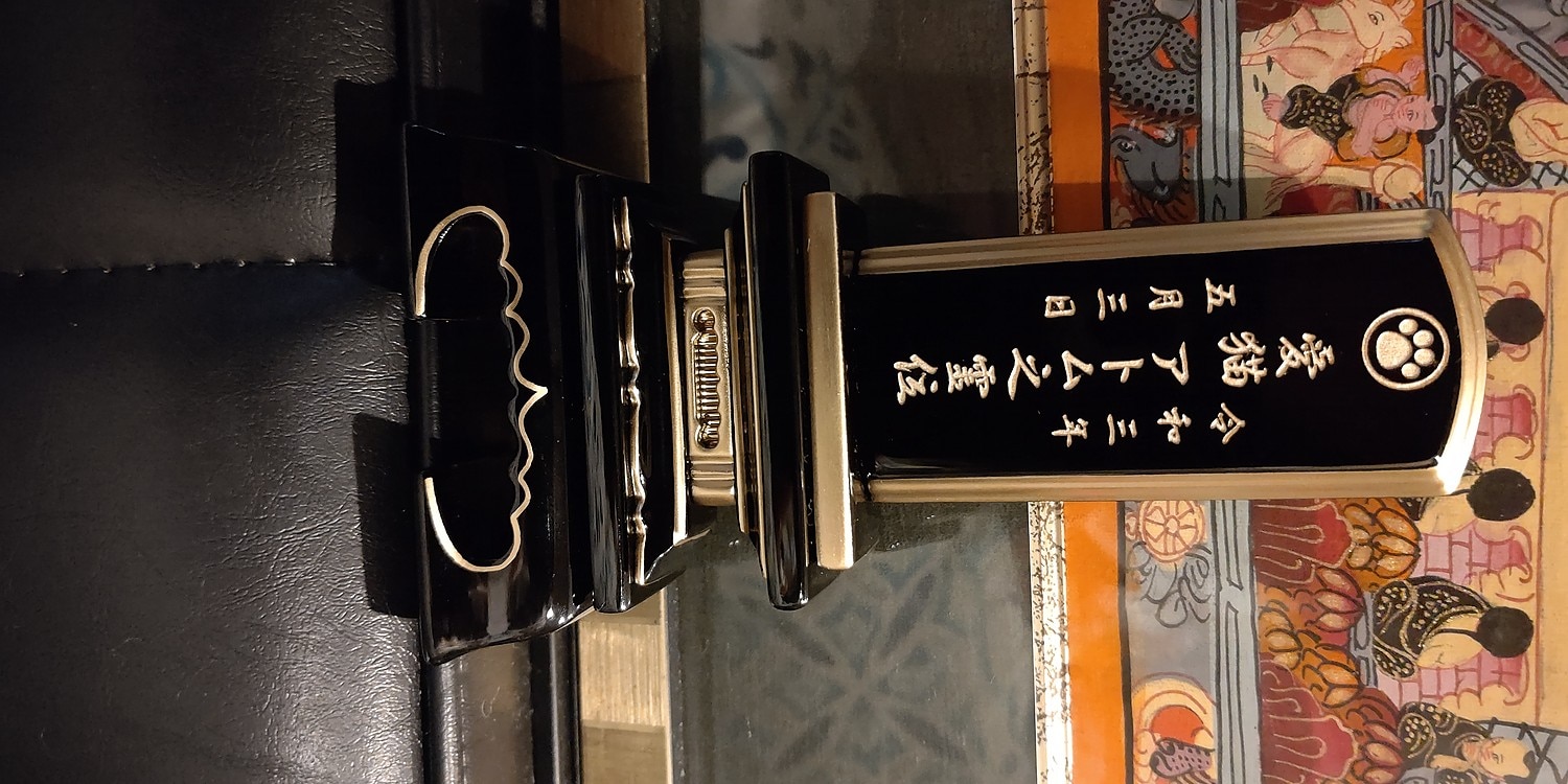 市場 ペット 位牌 犬 本位牌 お位牌ペット仏具 猫 イラスト入 2 5寸 春日 かわいい メモリアル 黒塗り