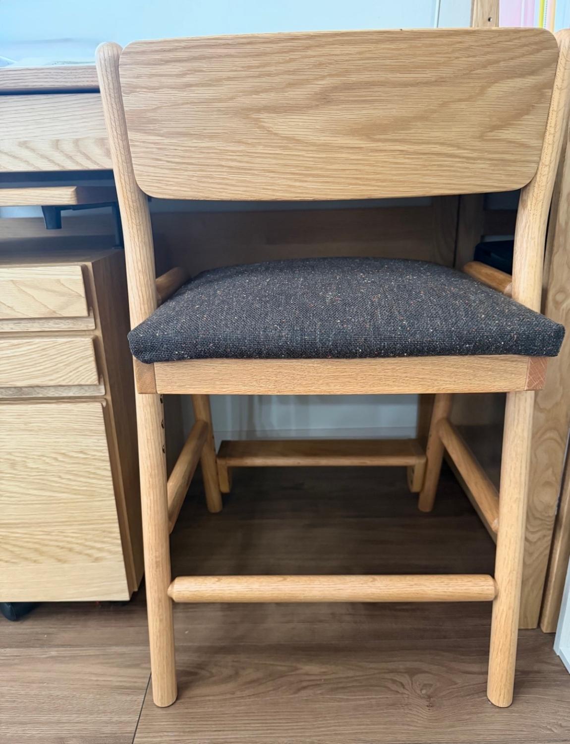 ISSEIKI フィオーレ 学習椅子 レビュー画像4