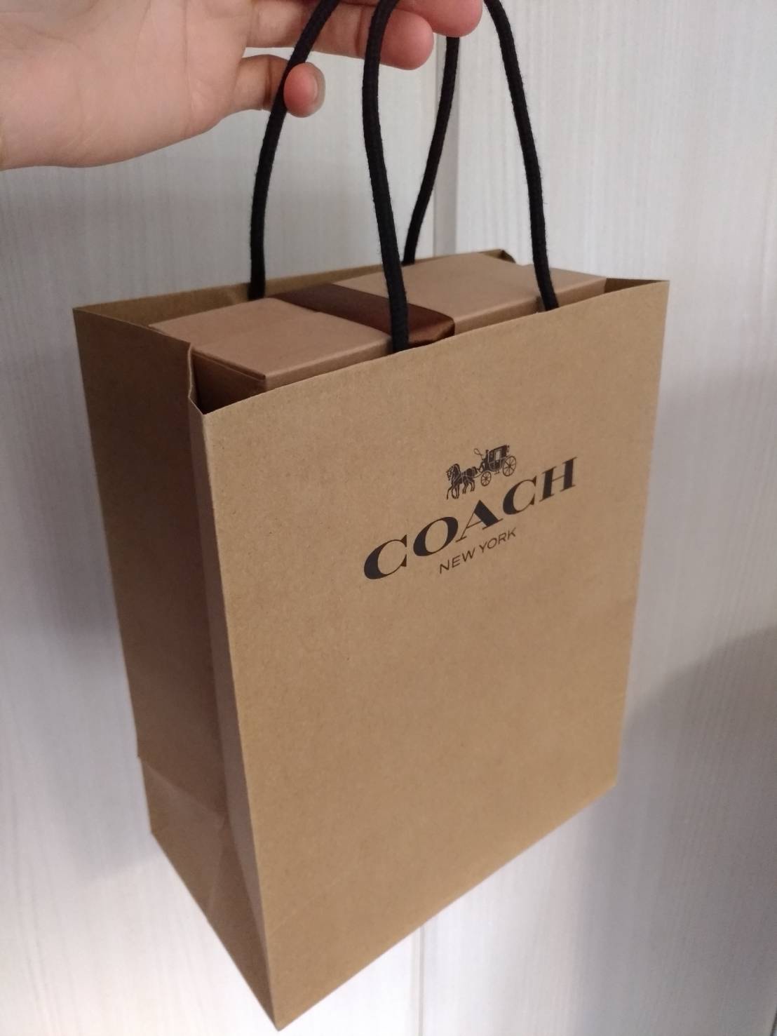 楽天市場】【単品購入不可】 コーチ COACH アウトレット ラッピング資材 紙袋 ホワイト・クラフト・ブラック セレクトサイズ(購入商品に合った色・ サイズをセレクトいたします)(インポートブランド ロータス) | みんなのレビュー・口コミ