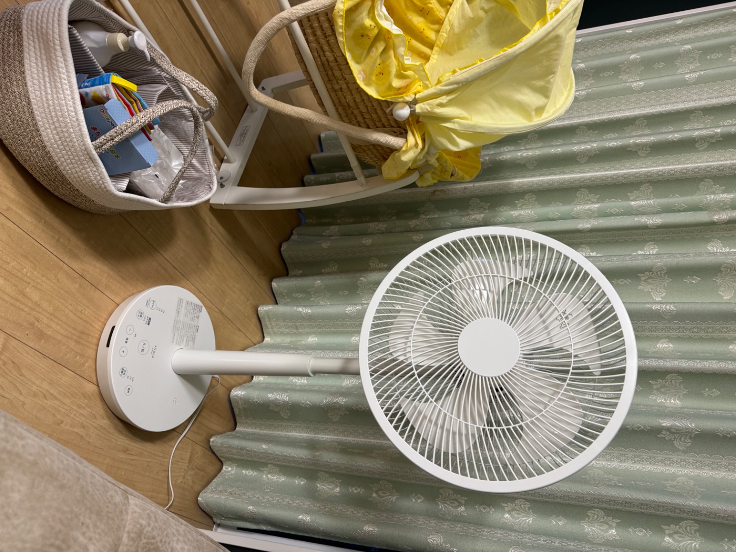 シロカ 扇風機 SF-V191 DC 音声操作 サーキュレーター扇風機 シロカのポチタマ扇｜シロカ