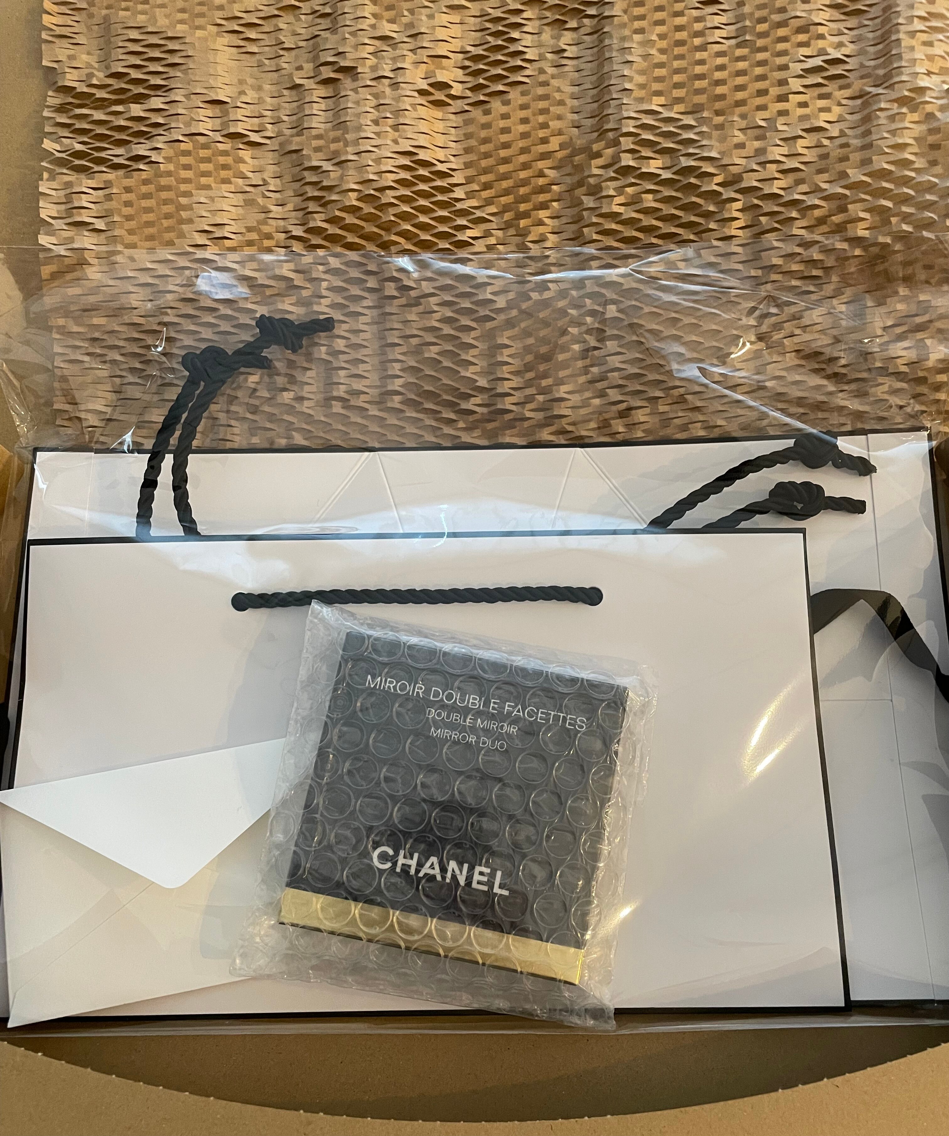 CHANEL コンパクトミラー4点＆紙手提げ 楽天市場】【 今がお得！楽天ポイント5倍以上で還元！ 】 レビュー