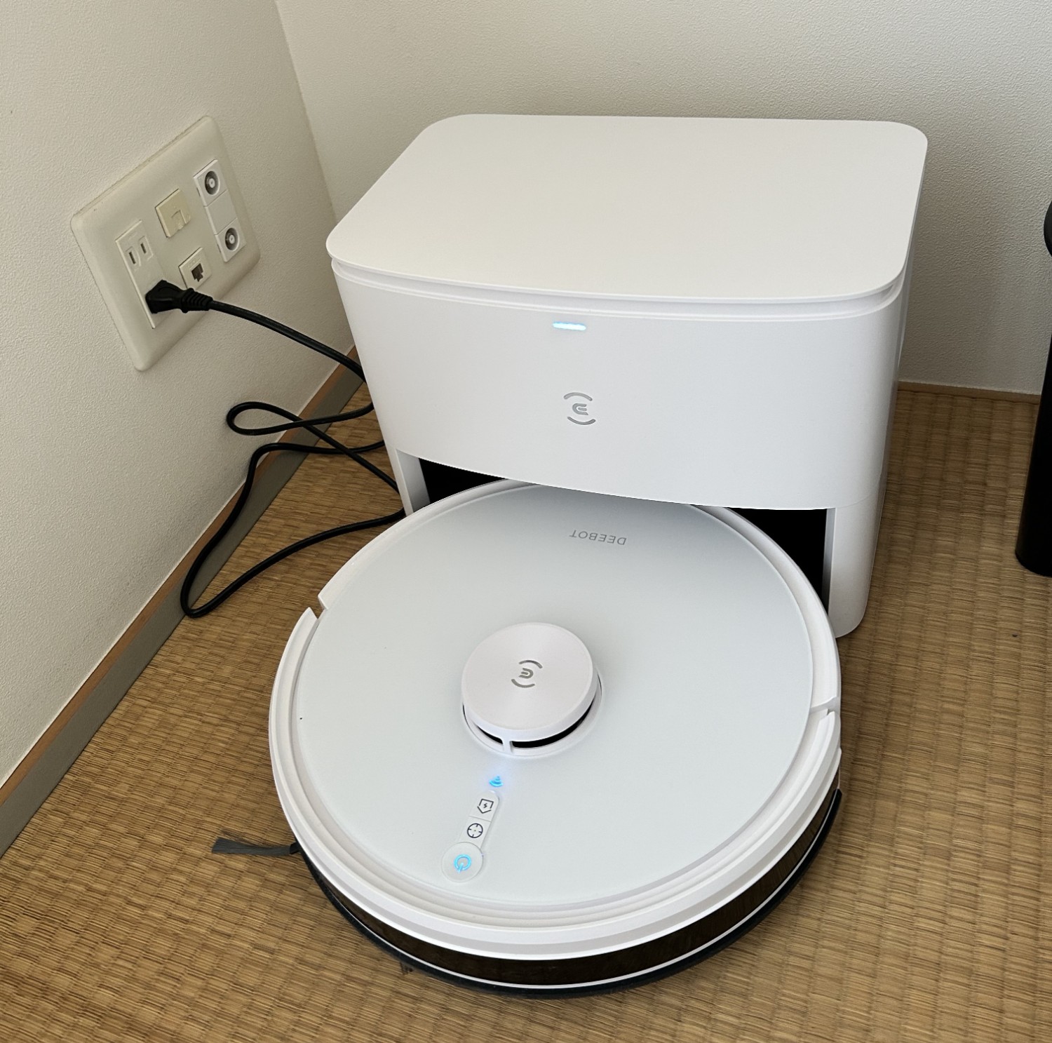 Amazon.co.jp: ECOVACS DEEBOT Y1 PLUS Robotic Vacuum Cleaner