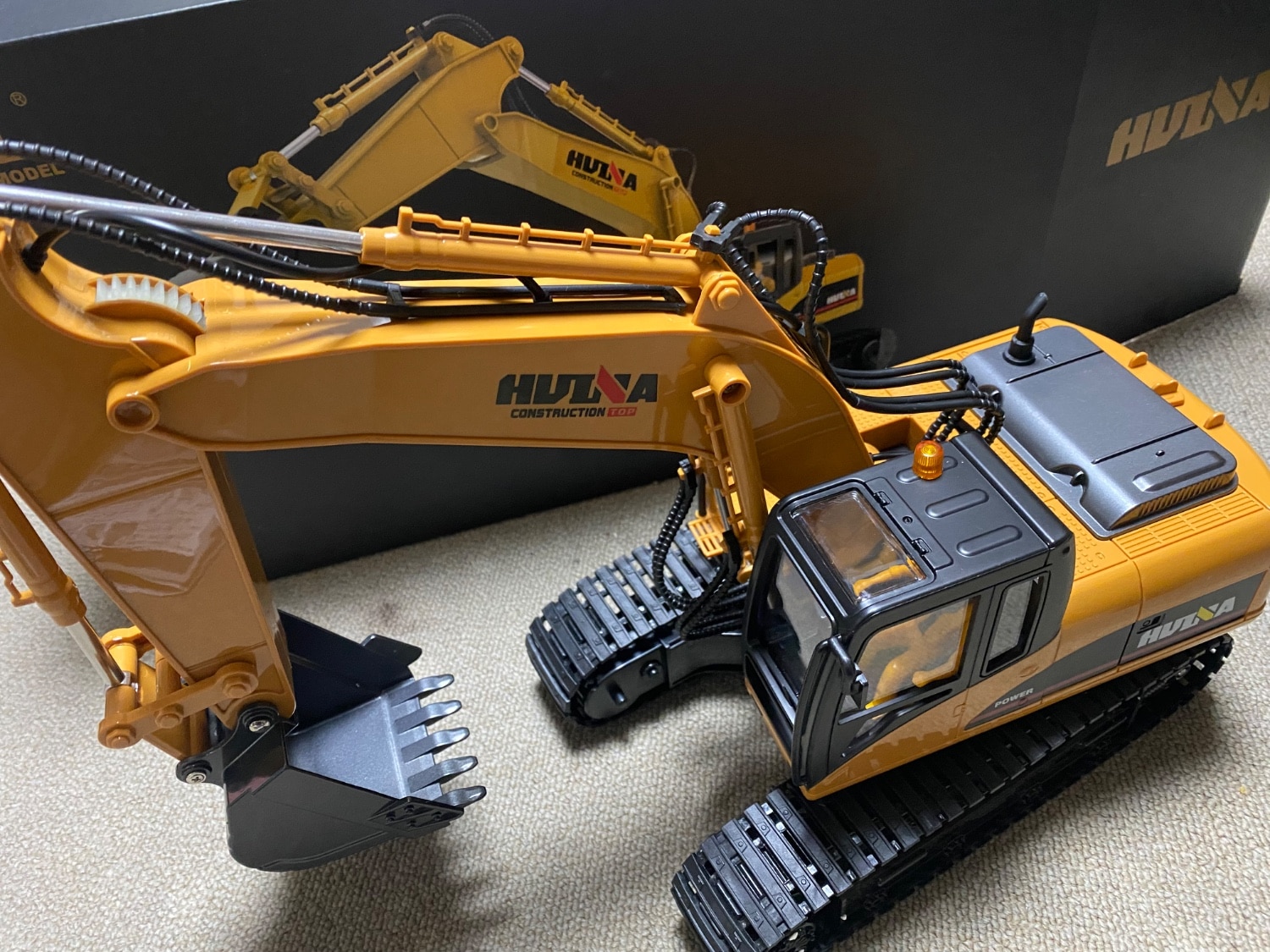 楽天市場】重機ラジコン ショベルカー パワーショベル RC 本物に近い