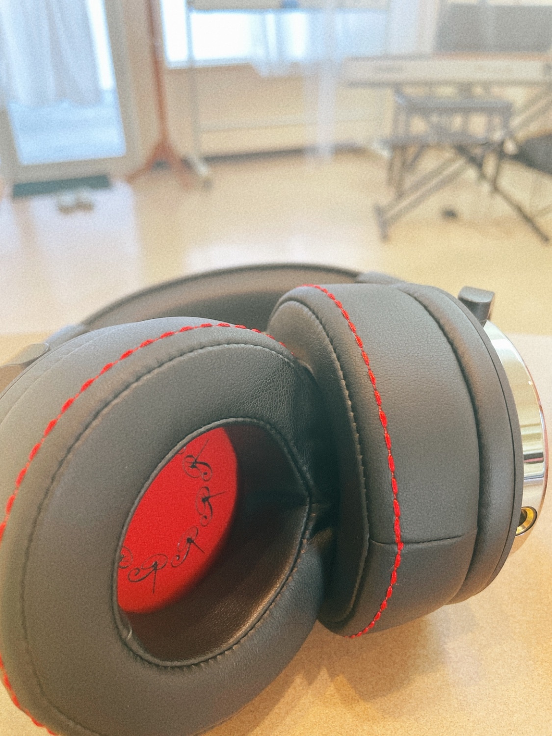 OneOdio Pro50 有線 ヘッドホン 高解像度 ハイレゾ マイク付き モニターヘッドホン 高音質 ヘッドセット  OneOdioPro50 ヘッドホンレビュー 有線ヘッドホン レビュー画像9
