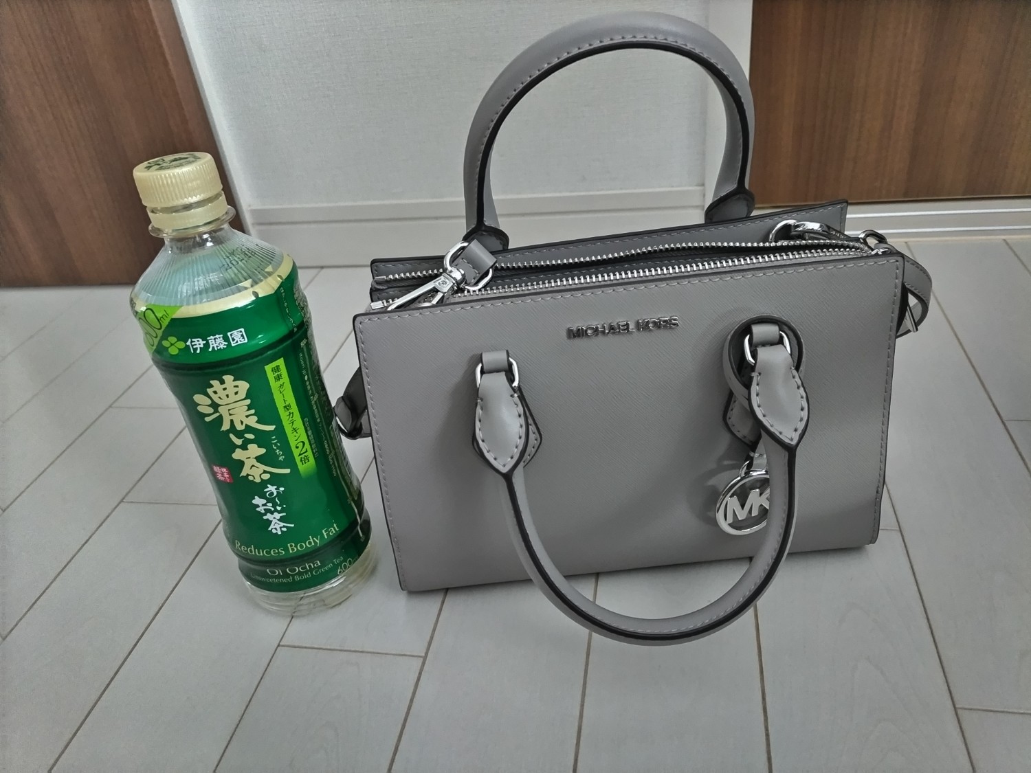 MICHAEL KORS｜SHEILA センタージップ サッチェル スモール