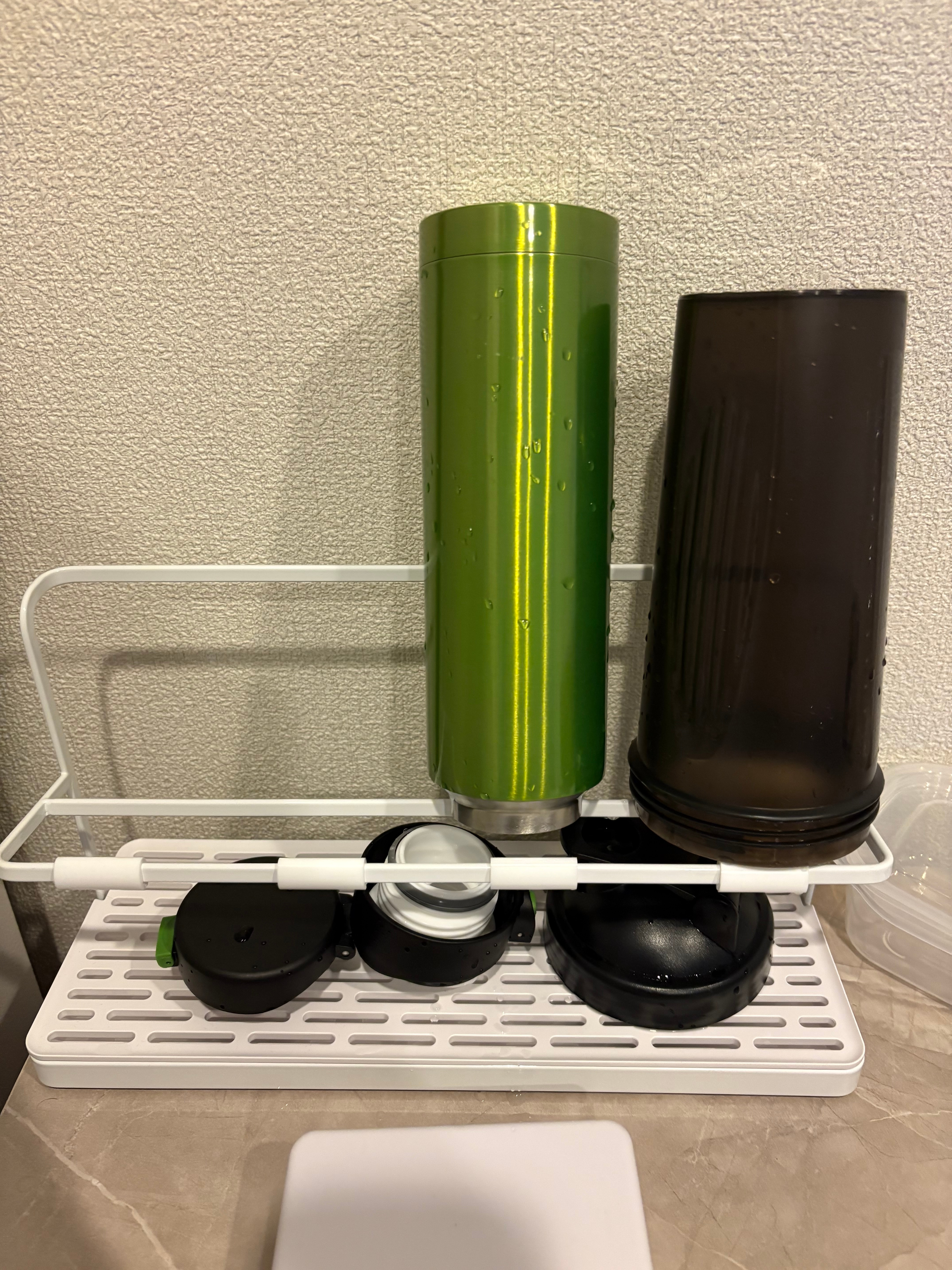 水切りラック［ ワイドジャグボトルスタンド タワー ］山崎実業 tower 水筒 水切り 置き 立て 収納 乾燥 乾かす 山崎実業 tower 水切りラック レビュー画像7