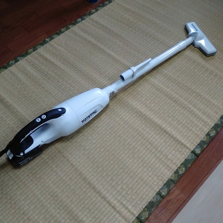 楽天市場】マキタ カプセル式 コードレス掃除機【CL181FDRF/W