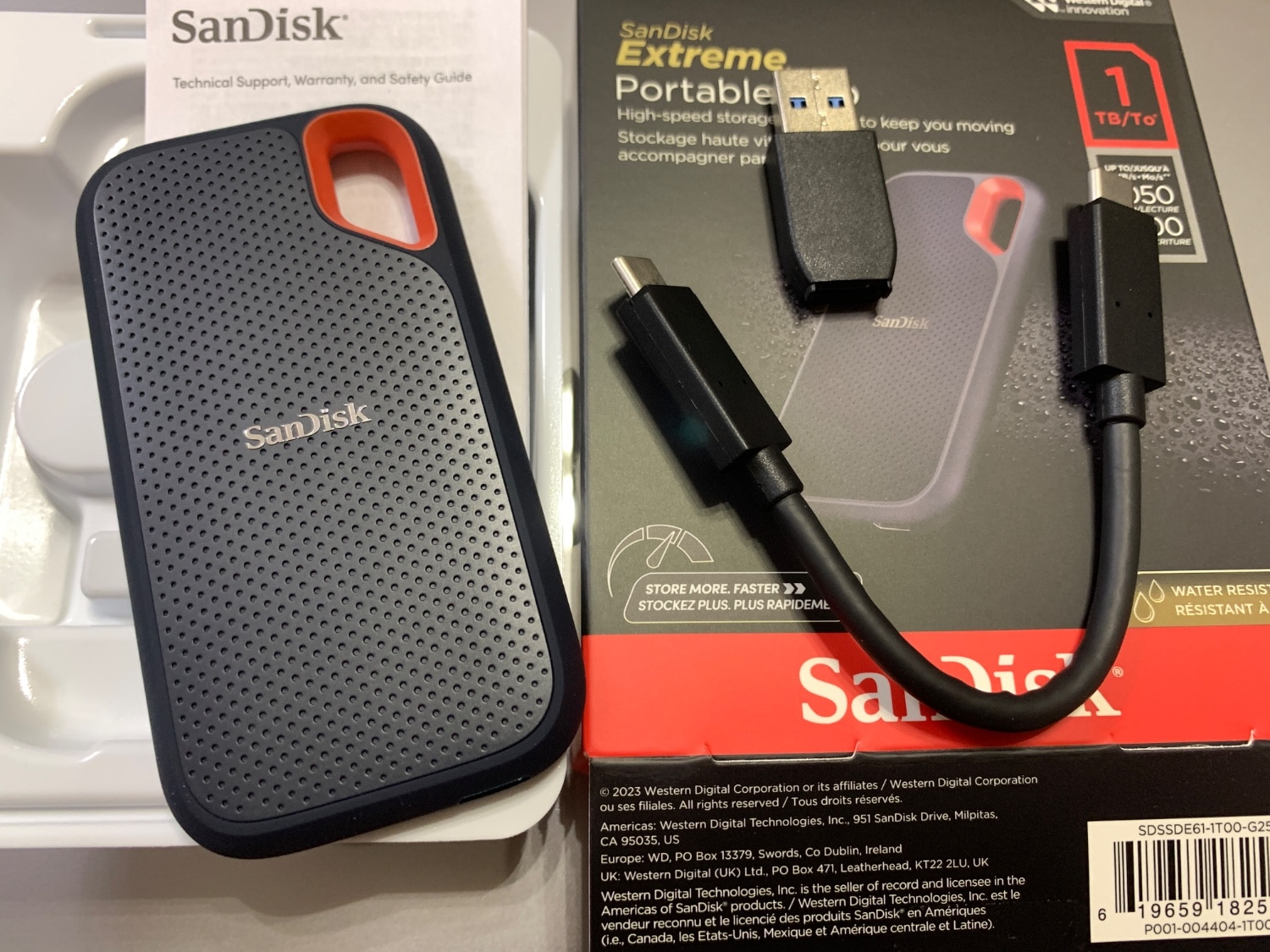 サンディスク ポータブルSSD 1TB サンディスク ポータブルSSD1TB SDSSDE30-1T00-J27 SDSSDE30