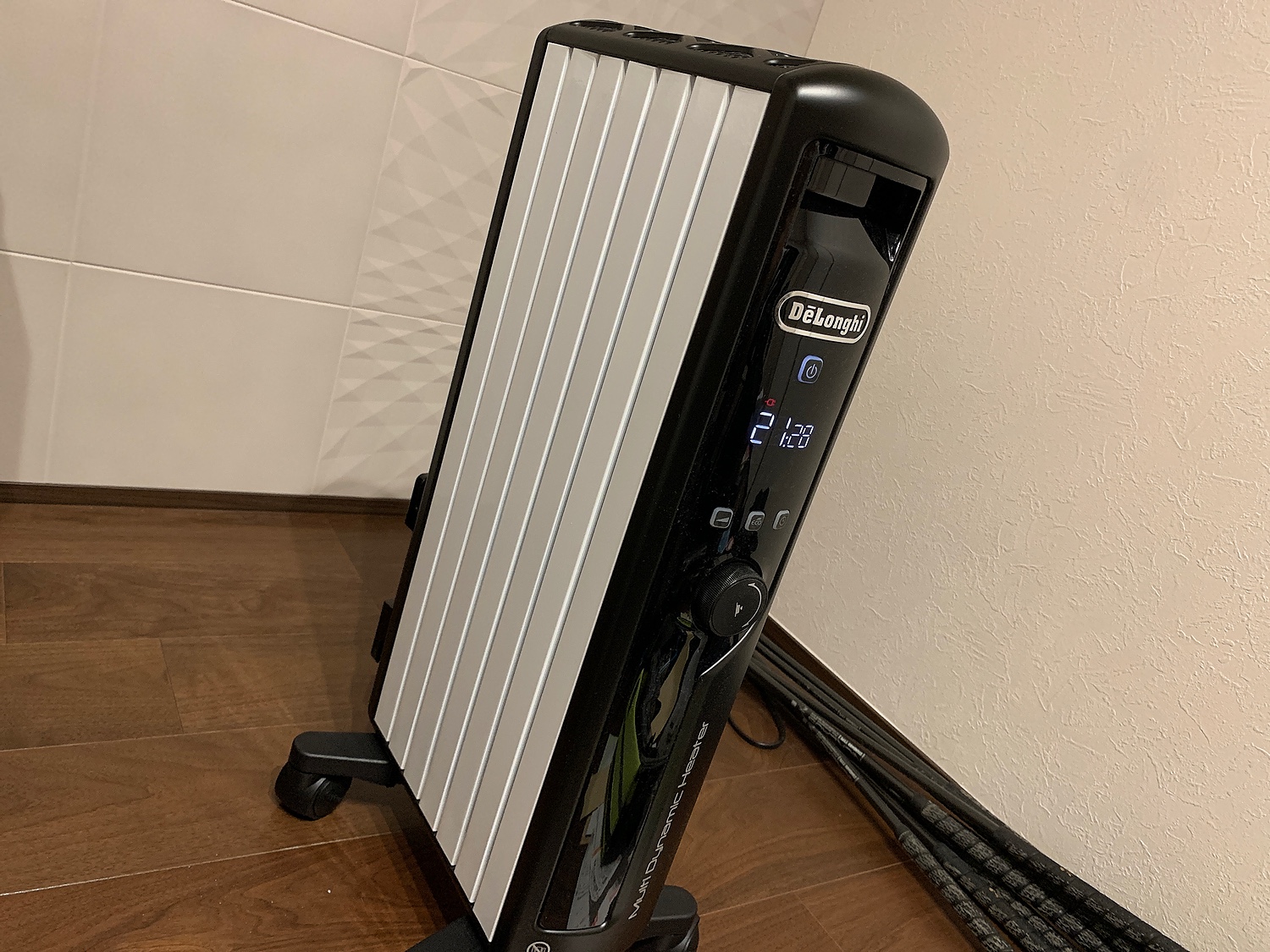 TAMO様　　美品 デロンギ MDHU09 動作良好 リモコンつき Amazon | De'Longhi (デロンギ) マルチダイナミックヒーター