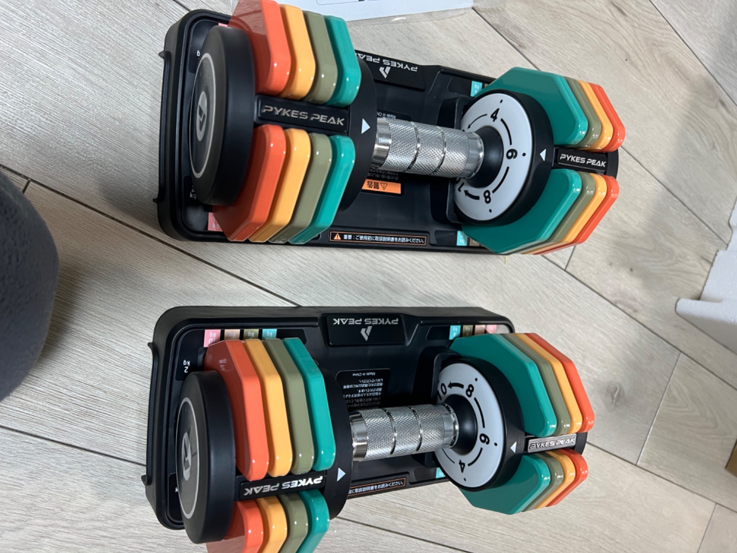 【Hiさん専用】PYKES PEAK可変式ダンベル5Kg×2 レインボー Hiさん専用】PYKES PEAK可変式ダンベル5Kg×2 レインボー