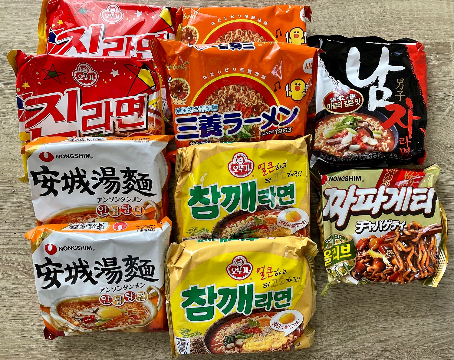 おニャンこ様専用 韓国ラーメン 安城湯麺 2種類 2個セット - その他