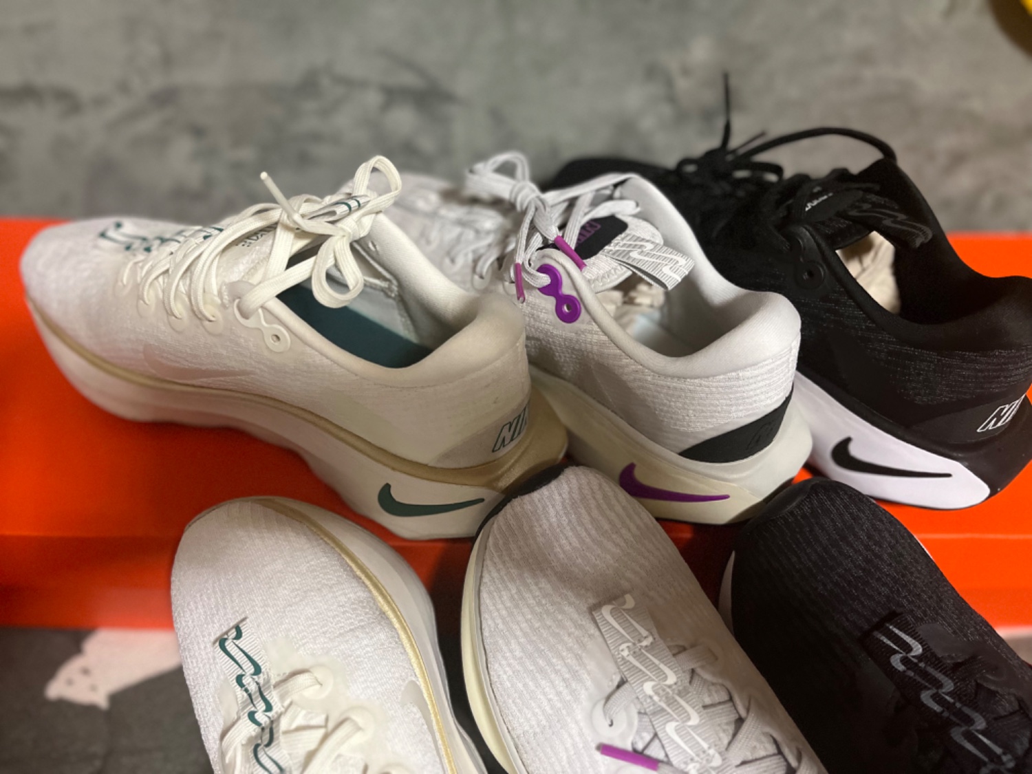 ナイキ W MOTIVA ウィメンズ モティバ WDV1238 24.5 NIKE スニーカー ナイキ W MOTIVA モティバ WDV1238 001BLACK