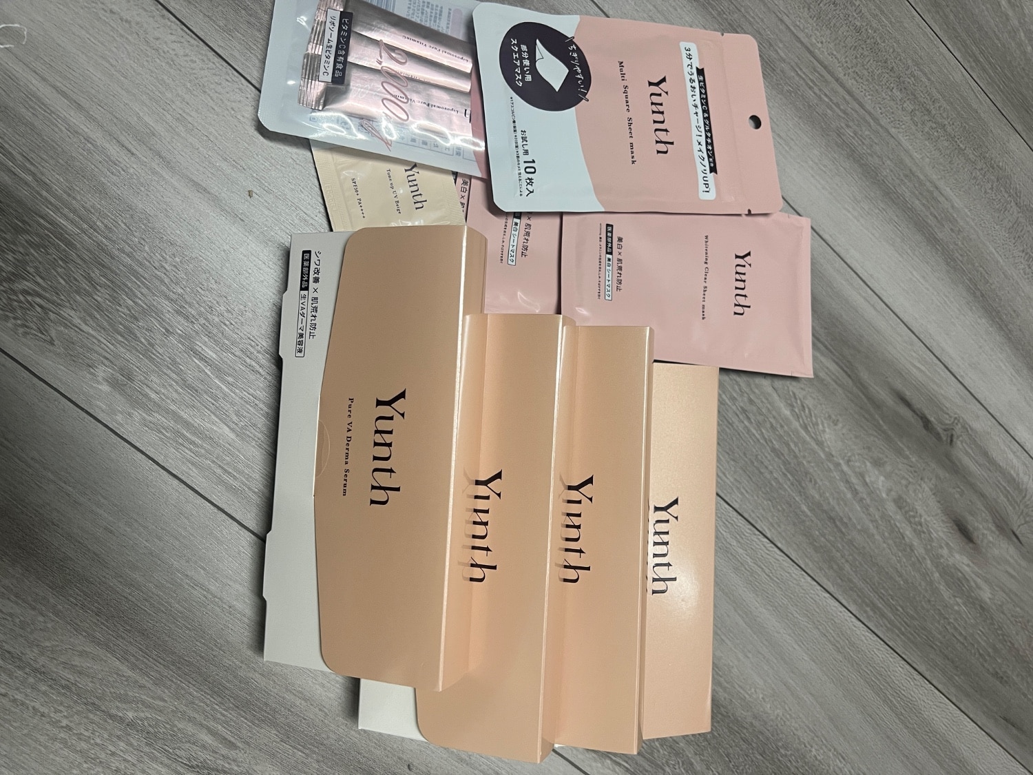 楽天市場】【公式】Yunth 生レチノール配合美容液 VAダーマセラム ハリ 