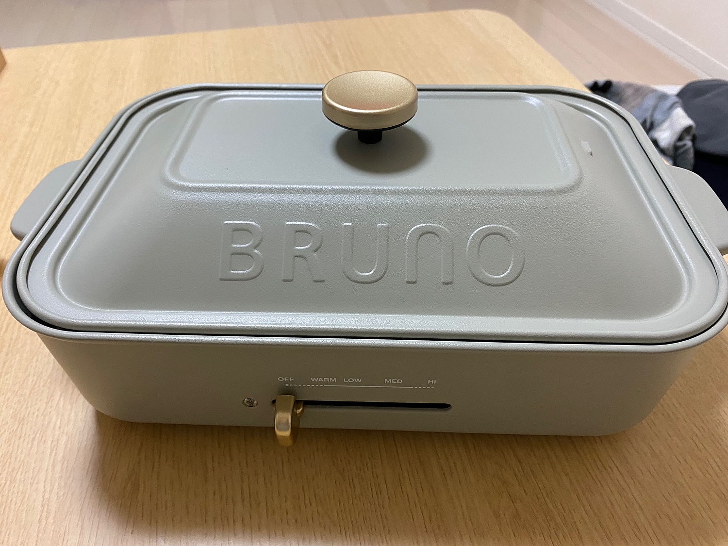 楽天市場 レシピ 選べる特典付き ホットプレート ブルーノ たこ焼き器 Bruno たこ焼き Boe021 グリル おしゃれ 鍋 プレート グリル鍋 焼肉 焼き肉 ホーロー風 琺瑯風 蓋 インスタ映え パーティー プレゼント ポイント10倍 送料無料 Bruno コンパクトホット