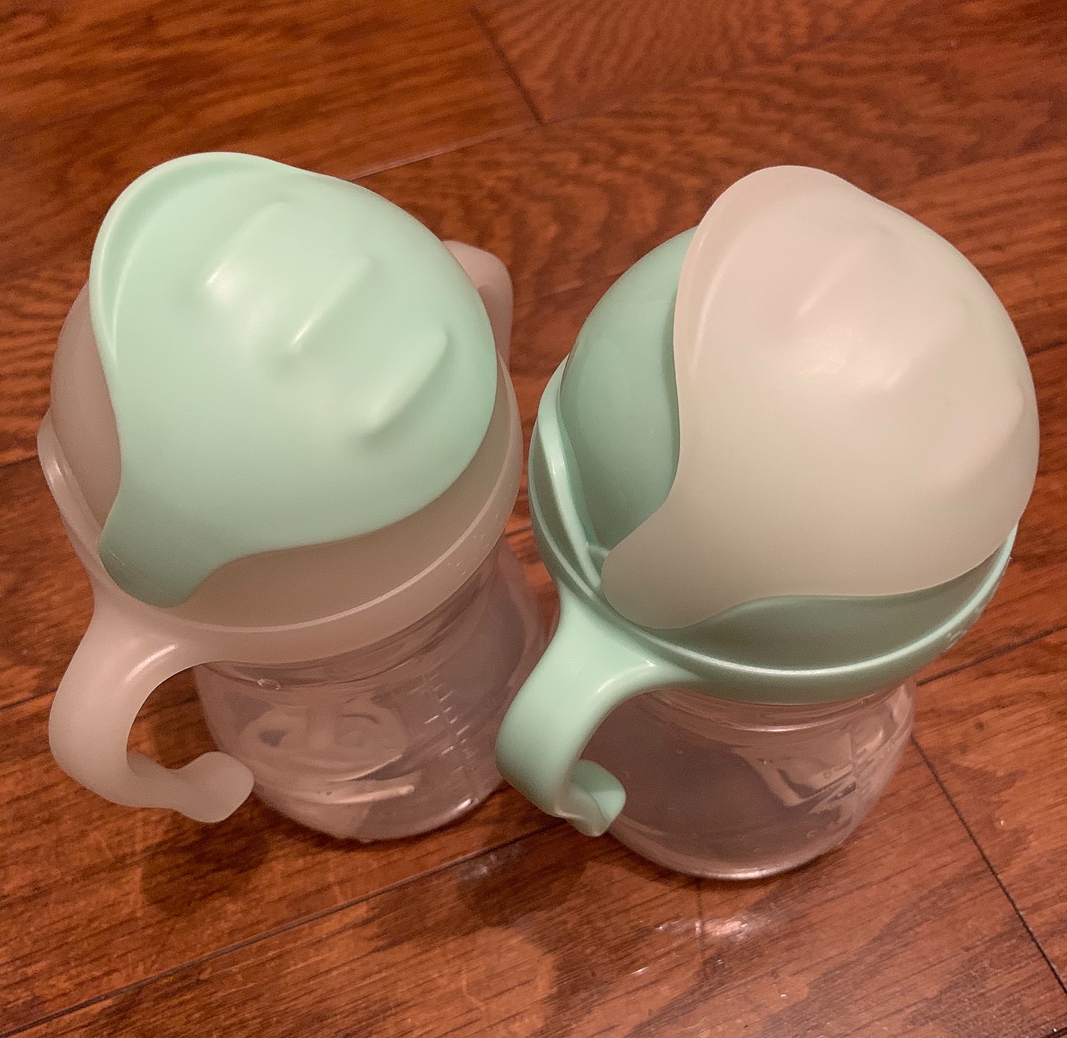 楽天市場】ビーボックス シッピーカップ グロウインザダーク 蛍光 暗闇で光る glow in the dark b.box bbox Sippy  cup ストローボトル 子供用【送料無料 沖縄・一部地域を除く】(ORANGE-BABY) | みんなのレビュー・口コミ