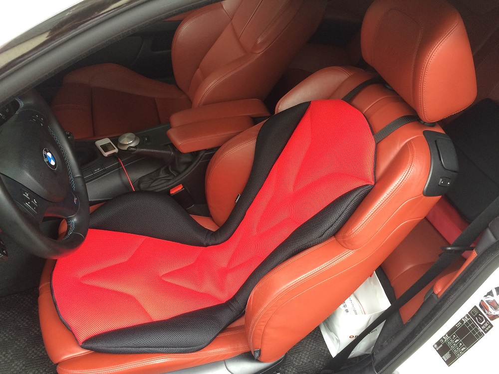 大放出セール】 ドライブ用クッション Mission Praise REVERSPORT リバースポルト 父の日正しい姿勢 体圧分散 車用 クッション  シートカバー スタイリッシュ プレゼント ギフト