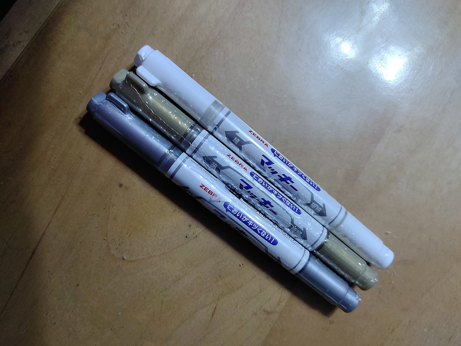 楽天市場】【文具】マッキーペン マッキーペイントマーカー ゼブラ 金 ゴールド 細字 極細 ZEBRA YYTS20-GO 油性インク 両頭  便利アイテム 便利グッズ 道具 文房具 手芸《選べる3色》(隠れ工房GreenOcean) | みんなのレビュー・口コミ