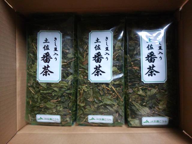 最大81％オフ！ 100g きし豆入り 土佐番茶 緑茶、日本茶