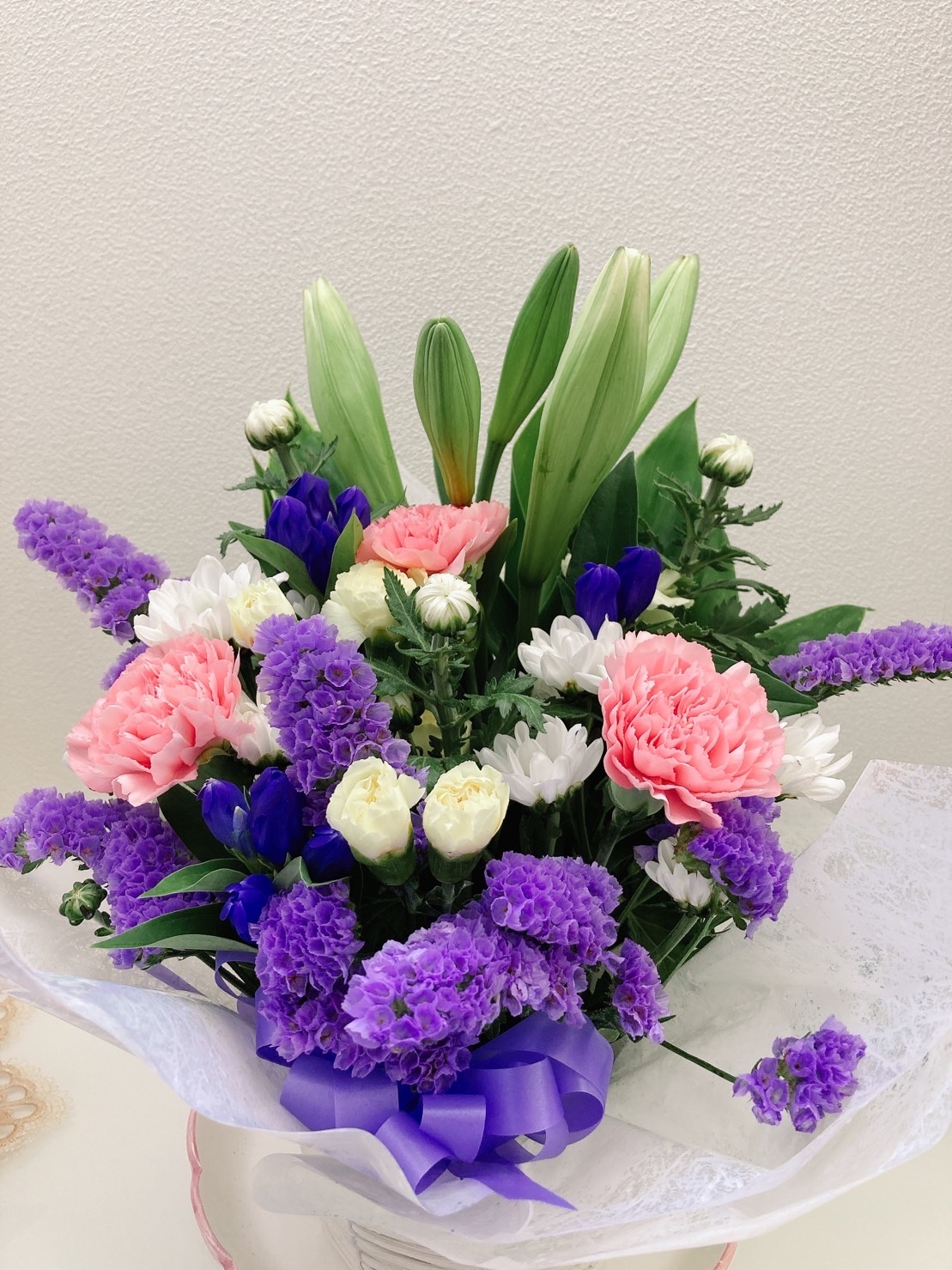 楽天市場】あす楽対応 お供え生花アレンジメント~Sサイズ 季節の ...