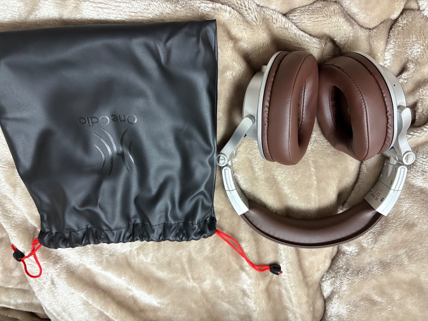 OneOdio A70 ワイヤレス ヘッドホン 72時間再生 Bluetooth 5.2 ヘッドフォン 有線 無線 兼用 OneOdioA70 ワイヤレスヘッドホン 有線無線両用 レビュー画像14