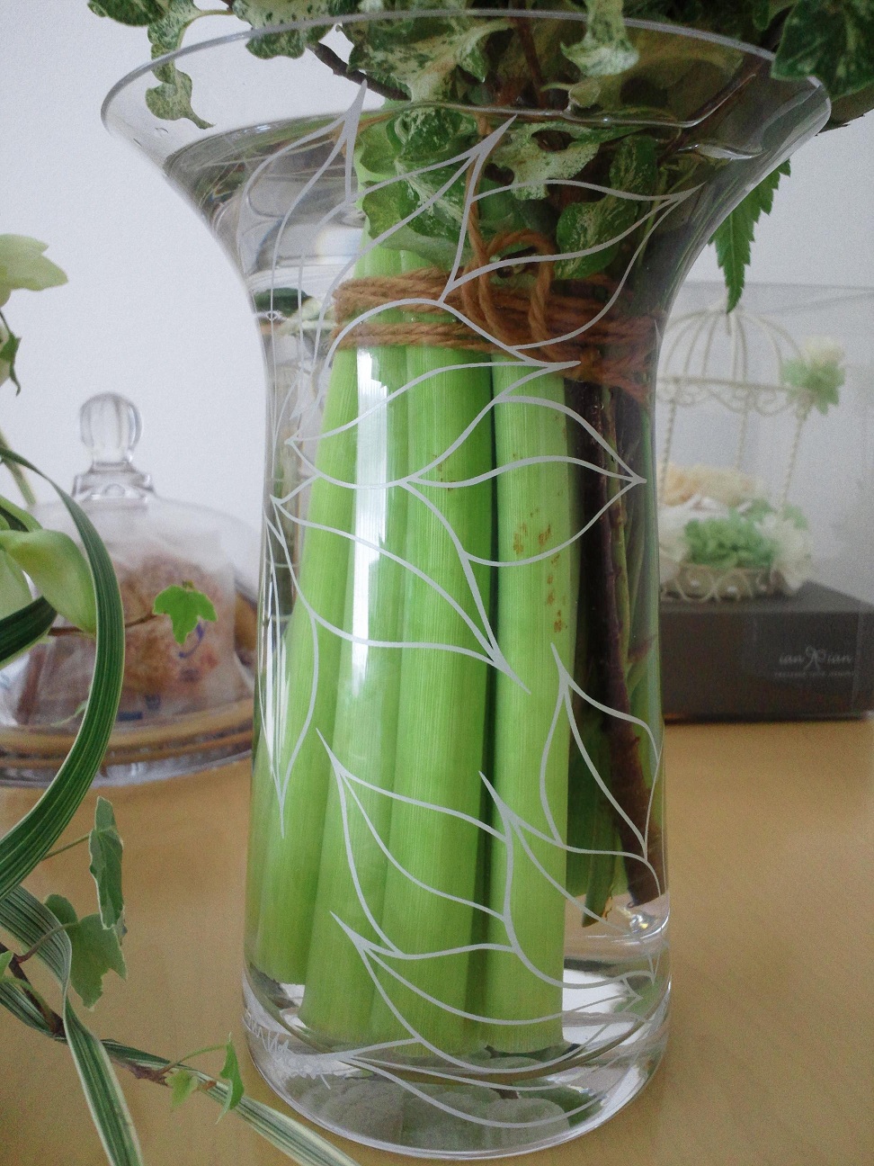 【楽天市場】花瓶 ガラスROSENDAHL ローゼンダール社 コペンハーゲンフィリグラン フラワーベース ライン （M) 21cm