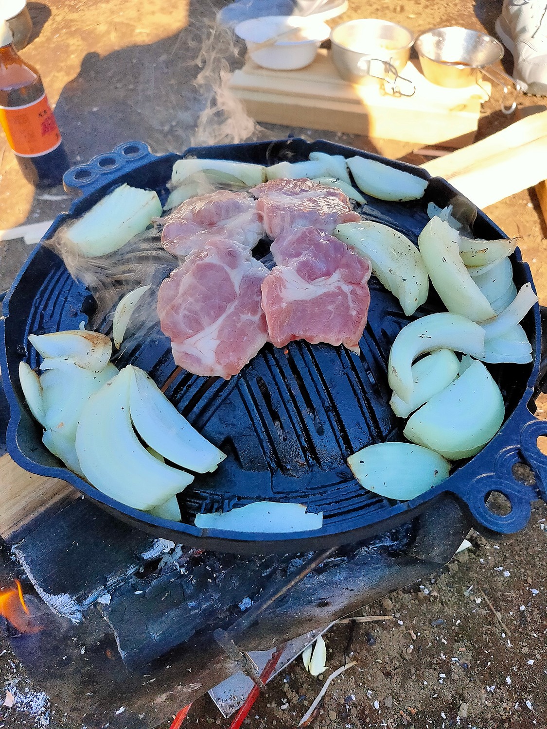 楽天市場 ジンギスカン たれ 付 やわらかジンギスカン 北海道 ギフト 焼肉 q 札幌風 味の付かないジンギスカン 生ラム 肩ロース 薄切り 厚切り ラム肉 送料無料 500g 2 計1kg ベルジンギスカンタレ付き 北海道bbq食材通販かねかん竹内 みんなのレビュー 口コミ