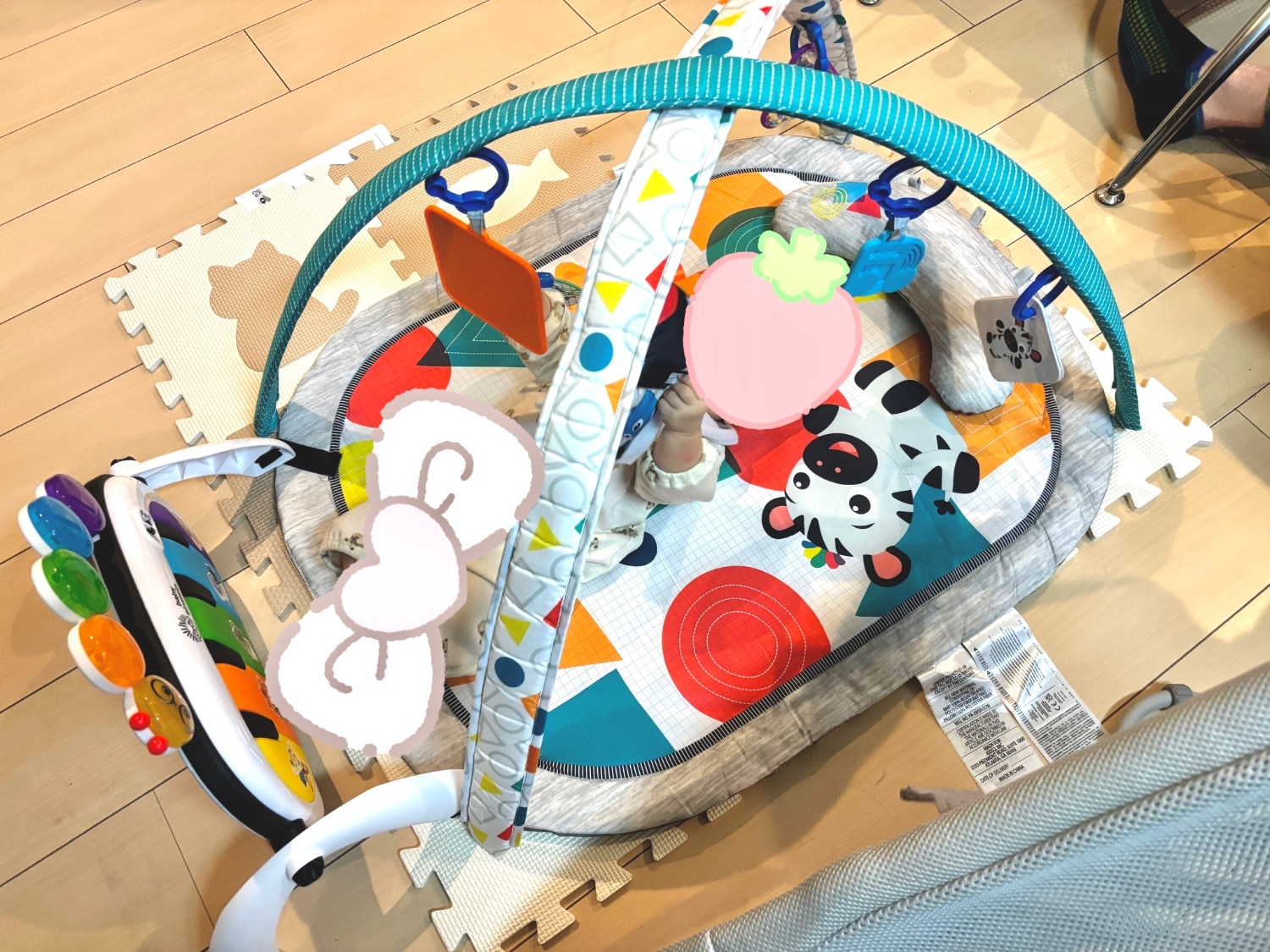 楽天市場】ベビージム ピアノジム 足 音が鳴る 光る プレイマット あん 
