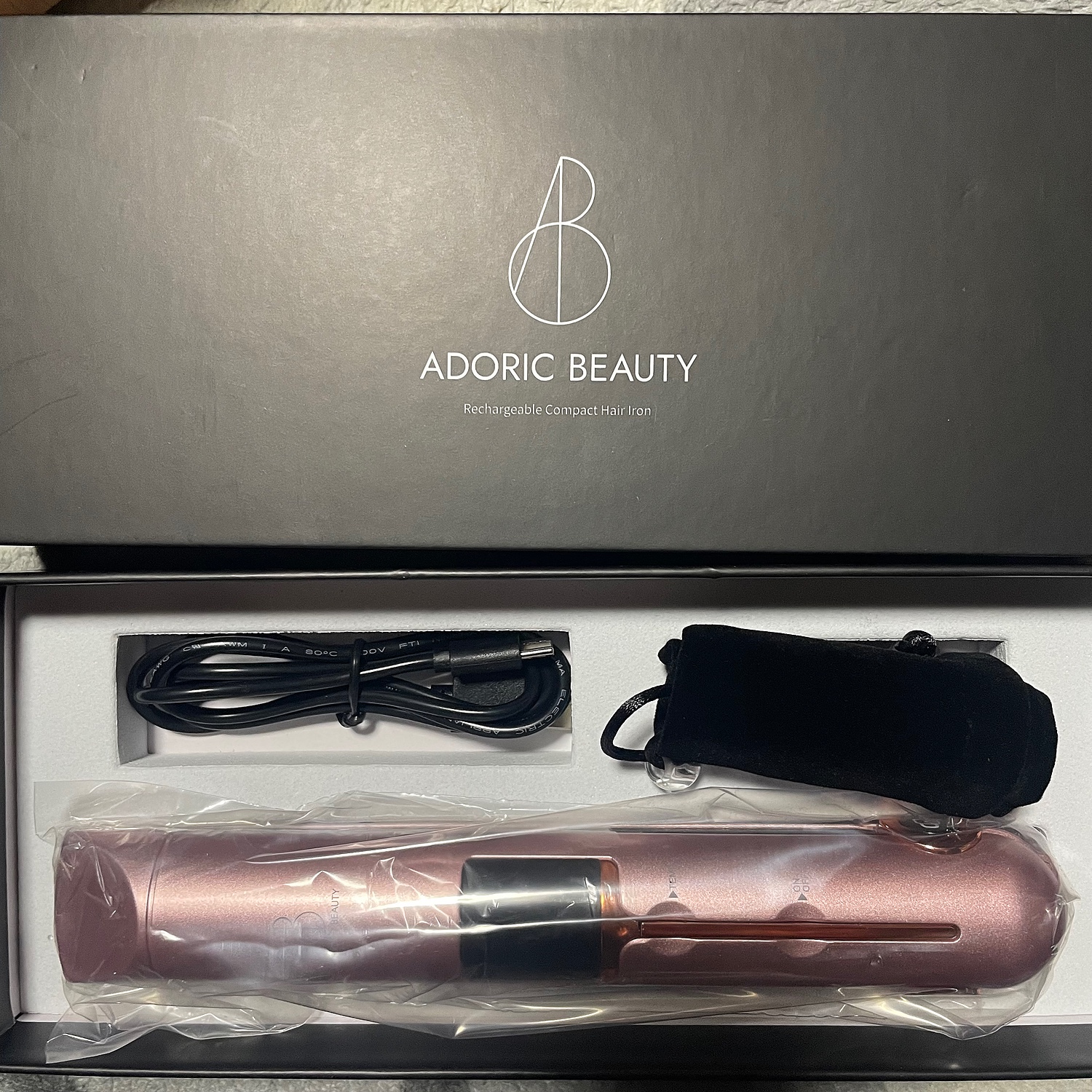 ADORIC BEAUTY®︎ 公式 コードレス ヘアアイロン ミニ - 健康