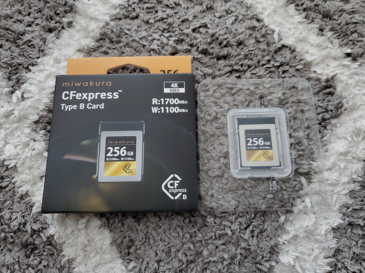 正規品! type CFexpress 美和蔵 miwakura B メモリ搭載 キオクシア 128GB - カメラアクセサリー -  reachahand.org