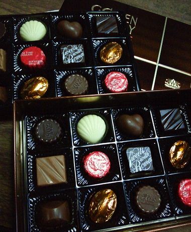 楽天市場 バラエティ豊かなチョコレートの詰合せ モロゾフ ゴールデンファンシーチョコレート 24個入 期間限定チョコレート モロゾフ公式オンラインショップ みんなのレビュー 口コミ
