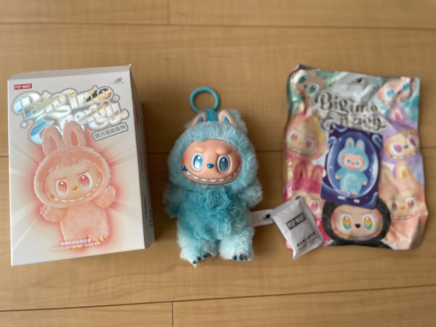 しょーた⭐︎［正規品］POP MART ラブブ　2体セット 2点セットPOP MART LABUBU ラブブ マグネット ソーセージ コーン