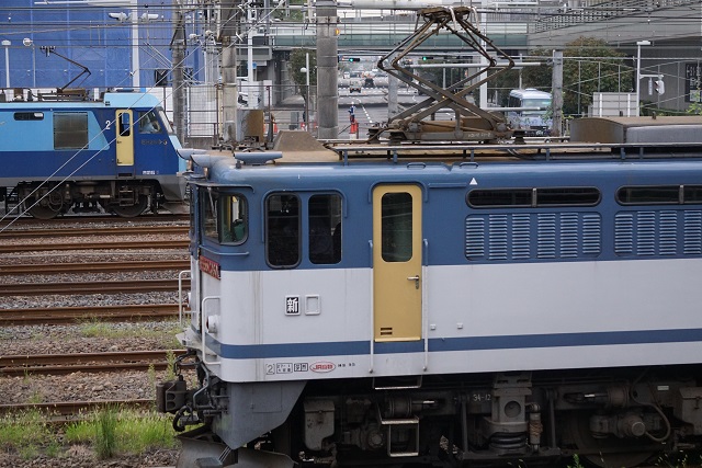 185系 修学旅行と回送の 離合4