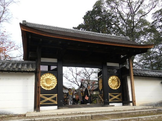 2015-11 三宝院唐門.jpg
