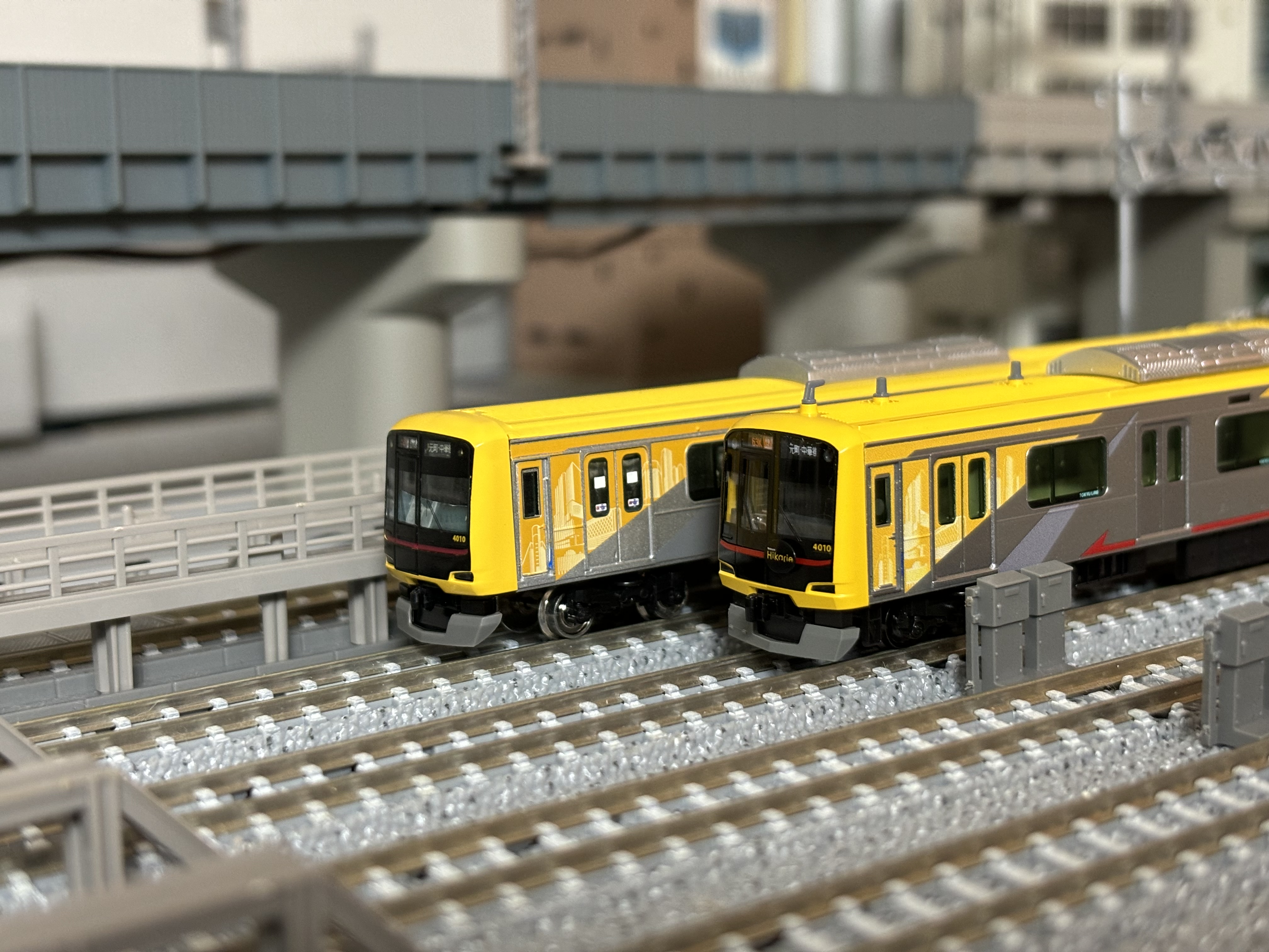 東急東横線5050系ヒカリエ号入線(KATO) | 自宅鉄道れいあうと(屋根裏