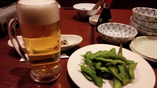生ビールと枝豆.jpg