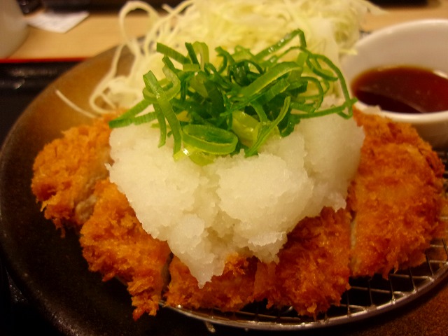 おろしロースかつ定食.jpg