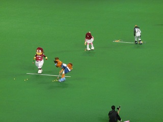mascot3.jpg
