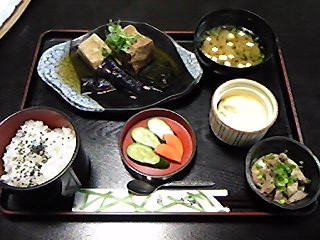 150121_豚角煮定食　1000園.jpg
