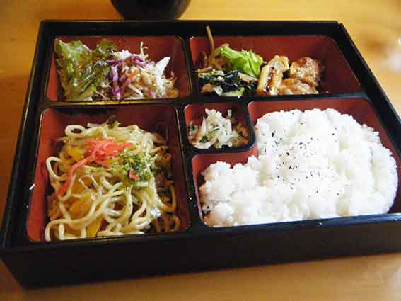 アメリカンステーションの「和風焼きそば」-01♪