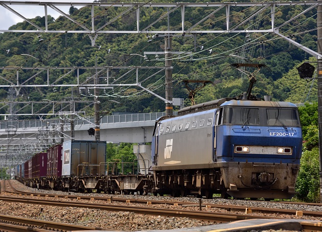 EF200-17 2015.06.06 遅7090レ　.jpg
