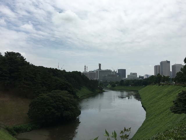 皇居方面