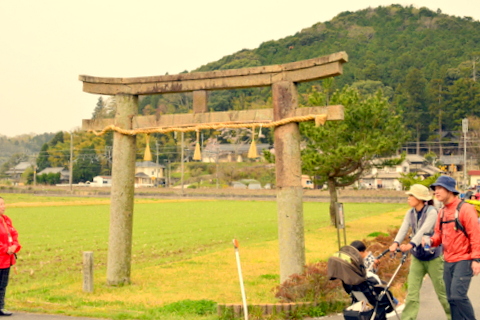 石の鳥居