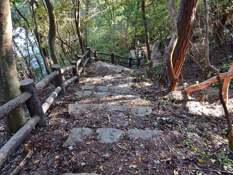 洞川湖5.JPG